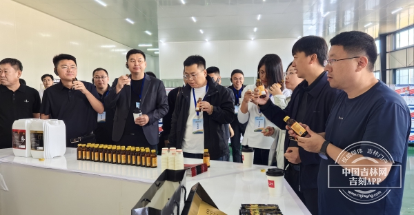 微信图片_20250926202346_2_4.jpg 微信图片_20250926202346_2_4.jpg